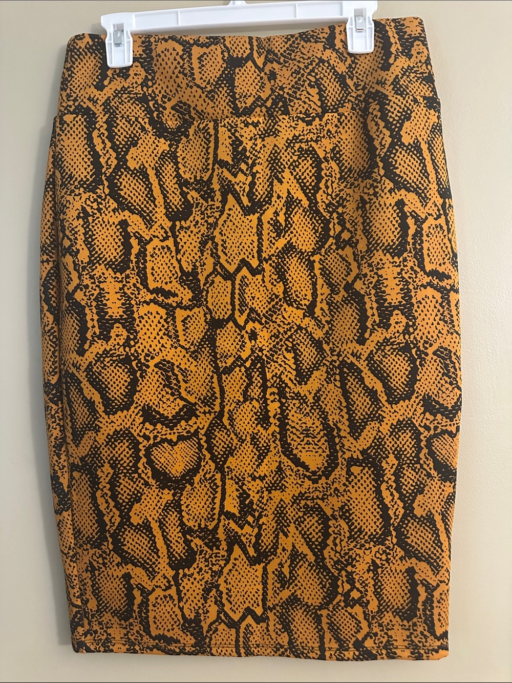 Thalia Sodi Mustard and Black Snake-Print Pencil Skirt